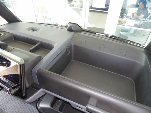 Used 2024 Chevrolet Brightdrop 600 AWD/4WD image 18