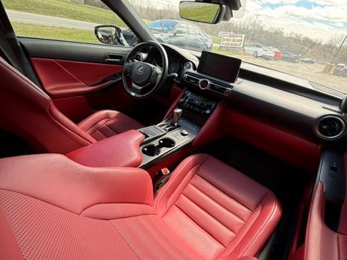Used 2021 Lexus IS 350 F Sport RWD image 10