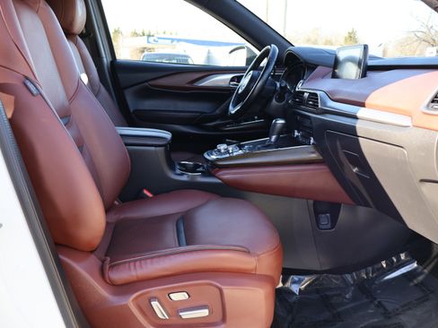 Used 2019 MAZDA CX-9 Signature image 17