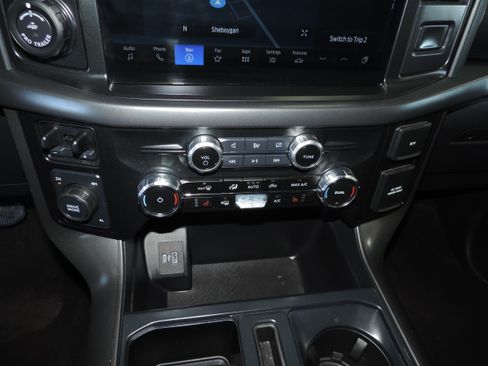 Used 2024 Ford F150 XLT AWD/4WD image 46