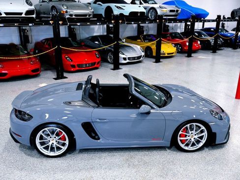 Used 2023 Porsche 718 Boxster Spyder image 6