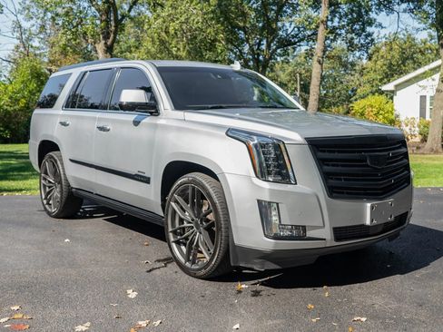 Used 2016 Cadillac Escalade Platinum image 8