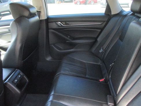 Used 2021 Honda Accord 1.5T Sport Special Edition image 9
