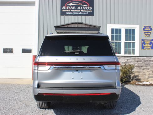 Used 2023 Lincoln Navigator 4WD Reserve image 7