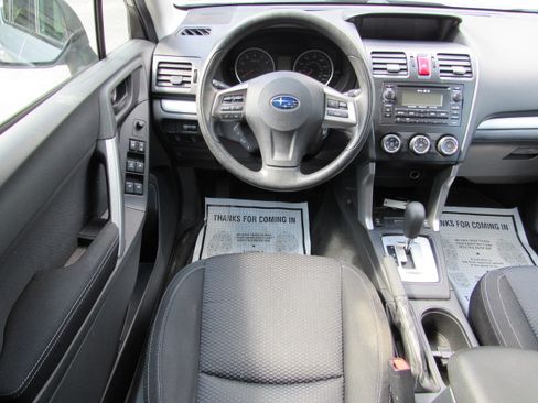 Used 2014 Subaru Forester 2.5i Premium AWD/4WD image 21