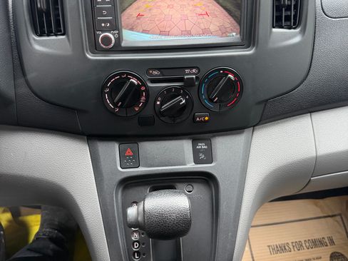 Used 2021 Nissan NV200 SV image 11