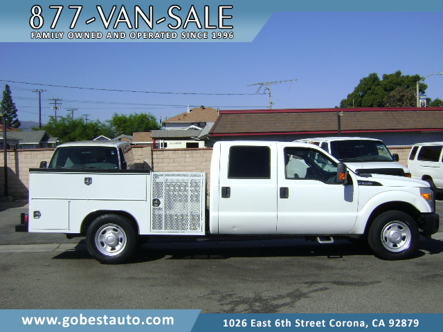 Used 2011 Ford F350 2WD Crew Cab Super Duty image 1