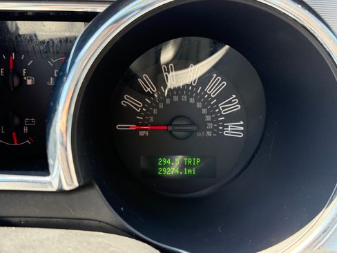 Used 2006 Ford Mustang GT Premium RWD image 7