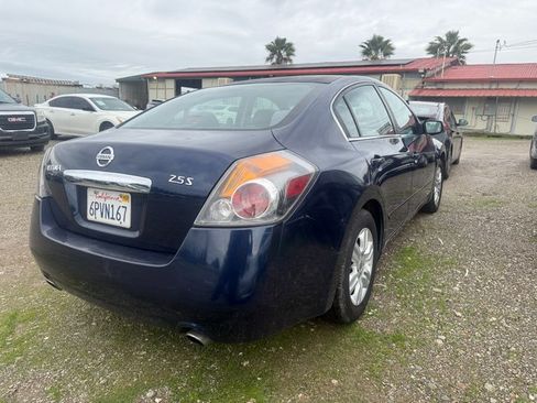 Used 2011 Nissan Altima 2.5 image 8