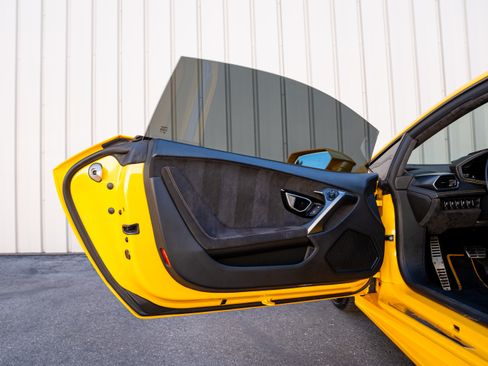 Used 2015 Lamborghini Huracan LP 610-4 image 21