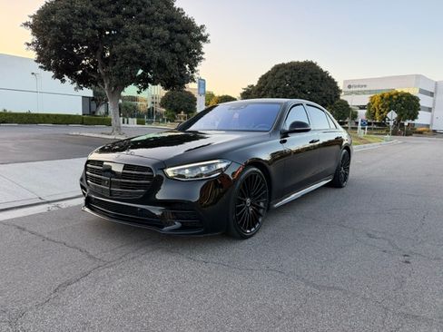 Used 2021 Mercedes-Benz S 580 4MATIC Sedan image 1