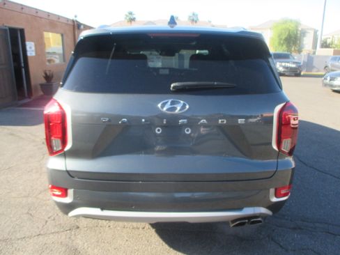Used 2022 Hyundai Palisade Limited FWD image 14