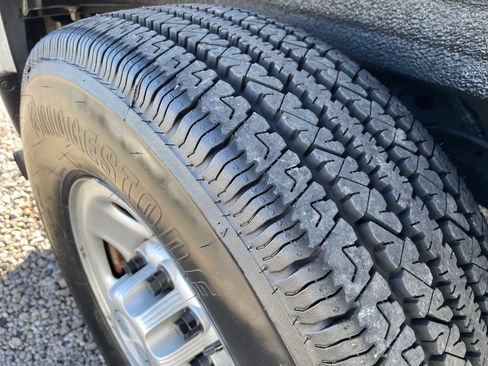 Used 2019 Chevrolet Express 3500 image 25