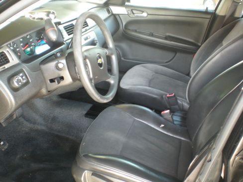 Used 2016 Chevrolet Impala Police FWD image 4