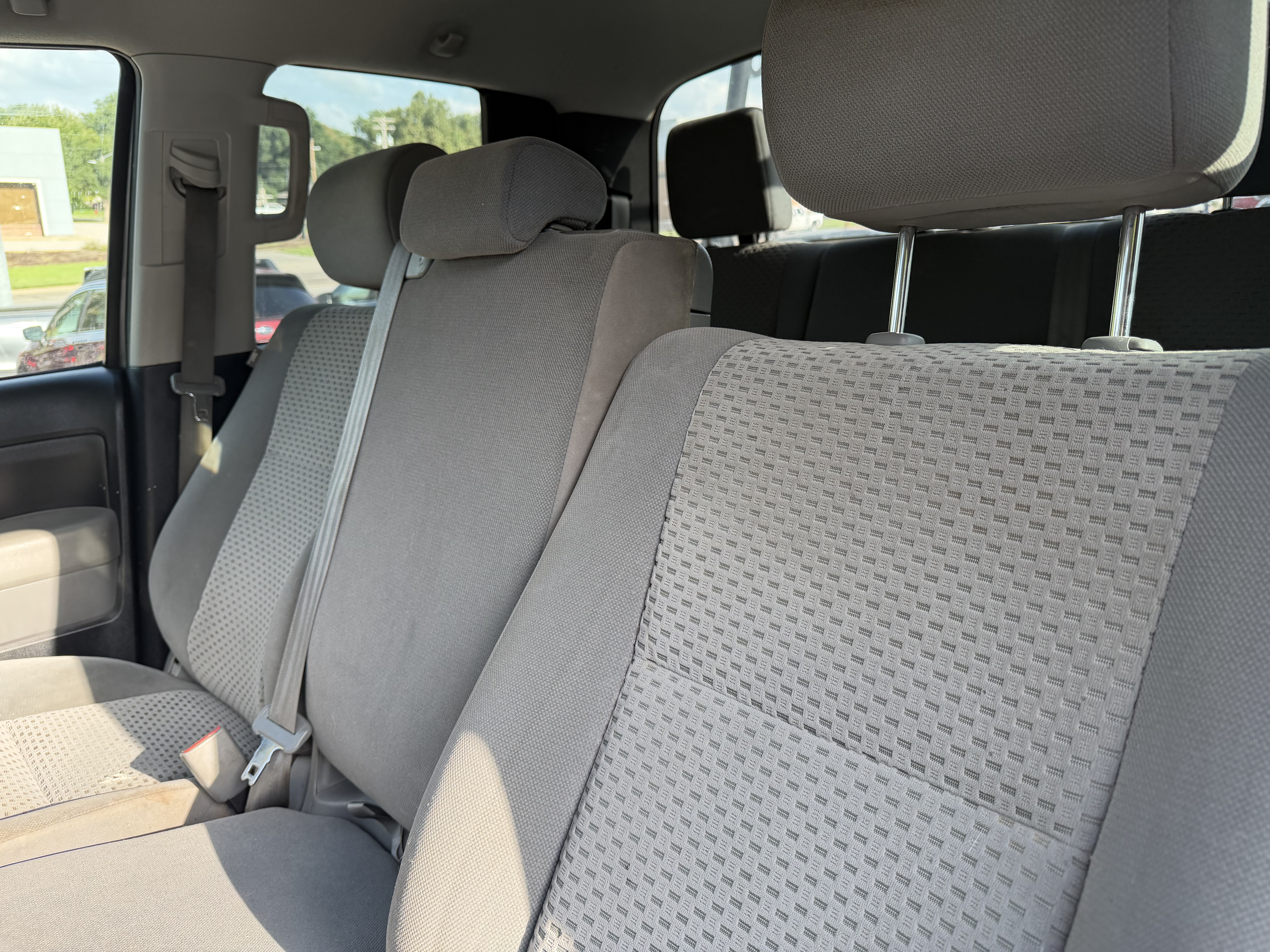 Used 2011 Toyota Tundra 4x4 Double Cab image 15