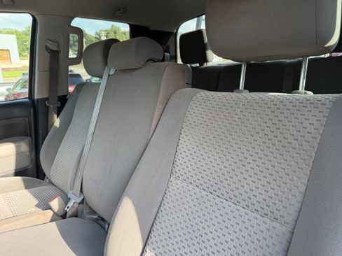 Used 2011 Toyota Tundra 4x4 Double Cab image 15