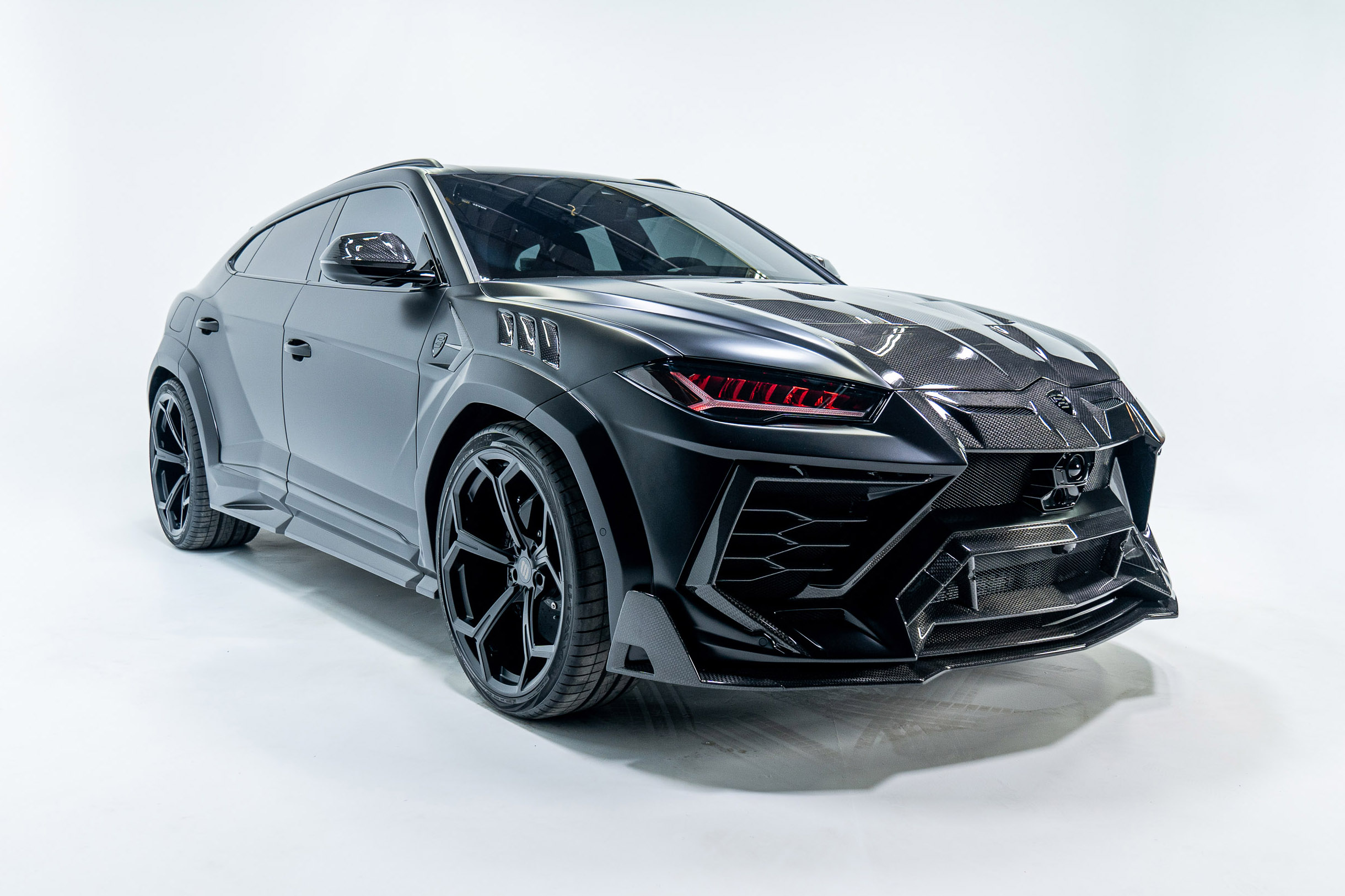 Used 2020 Lamborghini Urus AWD/4WD image 5