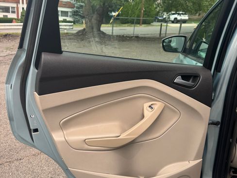 Used 2014 Ford C-MAX SE FWD image 15
