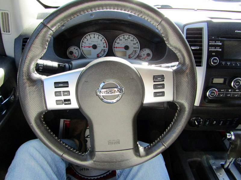 Used 2014 Nissan Frontier 4x4 Crew Cab PRO-4X image 19
