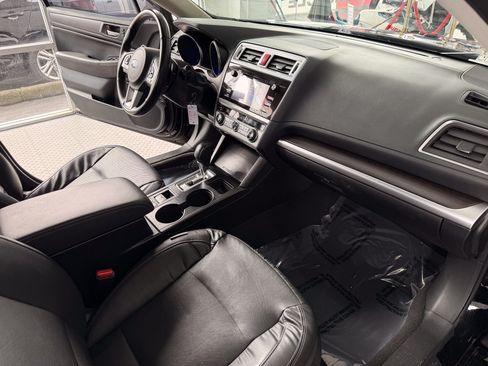 Used 2016 Subaru Legacy 3.6R Limited image 15