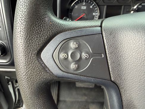 Used 2018 Chevrolet Silverado 2500 4x4 Crew Cab image 12