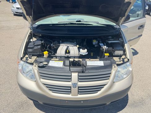 Used 2006 Dodge Caravan SE FWD image 21