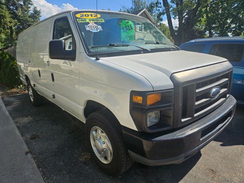 Used 2012 Ford E-250 and Econoline 250 image 3