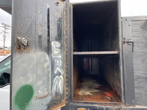 Used 2015 Ford F450 image 10