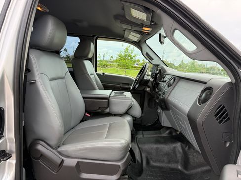 Used 2012 Ford F550 image 11