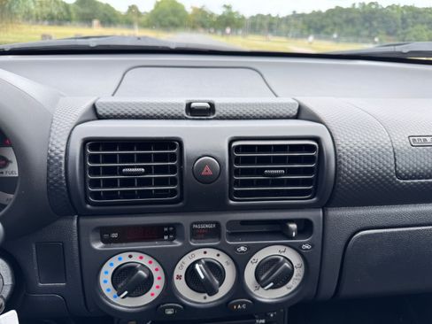 Used 2000 Toyota MR2 Spyder image 9