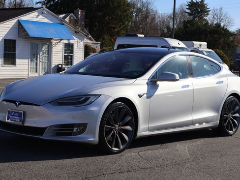 Used 2017 Tesla Model S P100D image 4