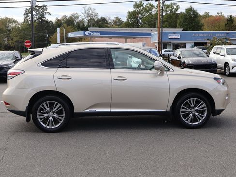 Used 2013 Lexus RX 450h image 9