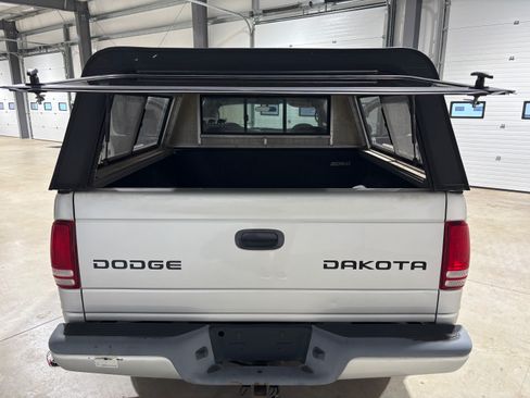 Used 2003 Dodge Dakota SXT image 14