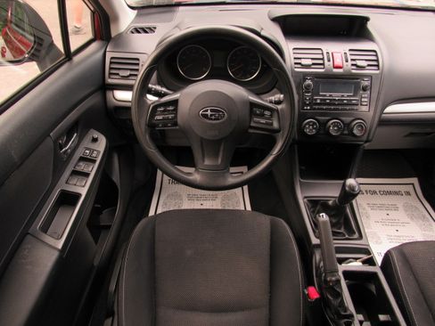 Used 2013 Subaru XV Crosstrek 2.0i Premium AWD/4WD image 21
