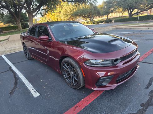 Used 2017 Dodge Charger Daytona R/T image 1