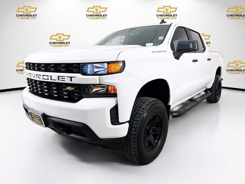 Used 2022 Chevrolet Silverado 1500 Limited Custom image 3