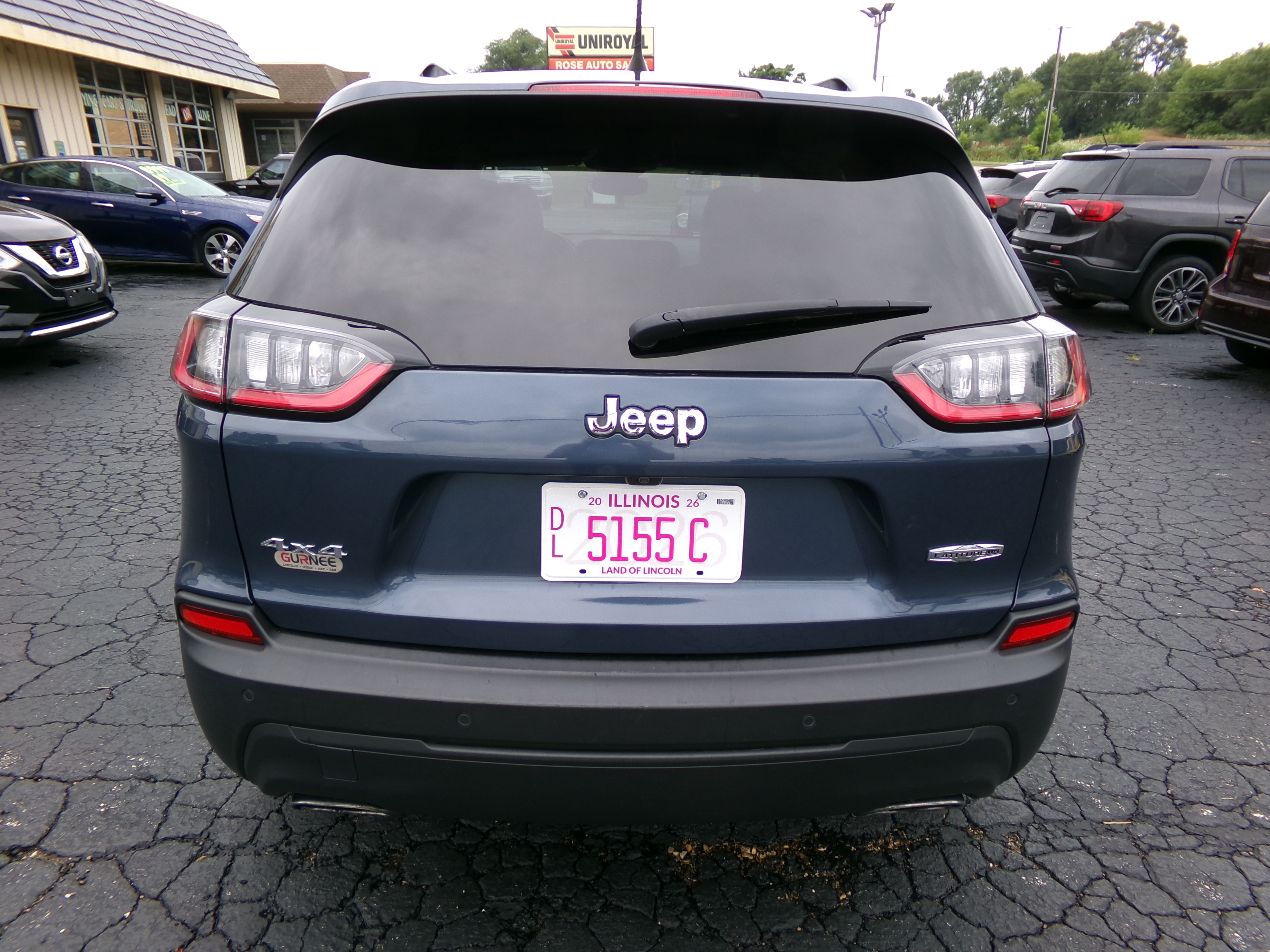 Used 2021 Jeep Cherokee 4WD Latitude Lux image 4