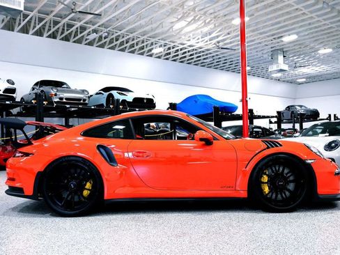 Used 2016 Porsche 911 GT3 RS image 22