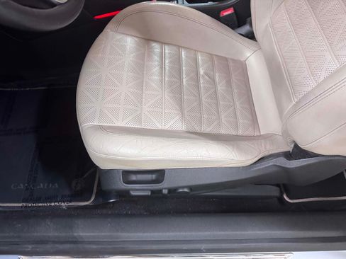 Used 2016 Buick Cascada Premium image 6