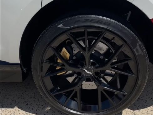 Used 2024 Aston Martin DBX 707 image 7