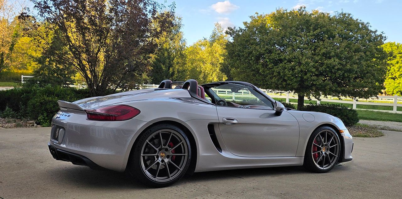 Used 2016 Porsche Boxster Spyder RWD image 26
