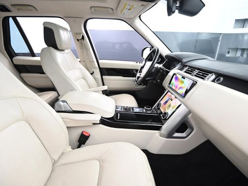 Used 2018 Land Rover Range Rover Supercharged image 46