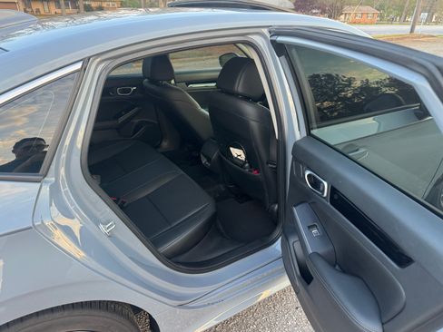 Used 2024 Honda Civic Touring image 17