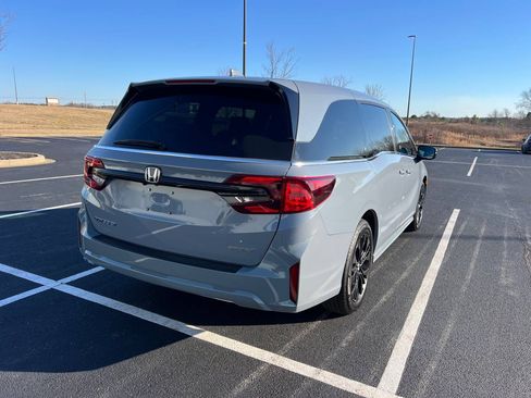 Used 2025 Honda Odyssey Sport-L image 8