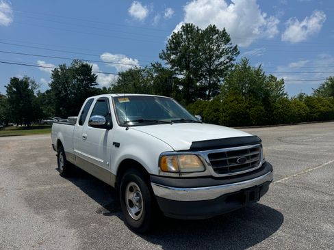 Used 2000 Ford F150 2WD SuperCab image 2