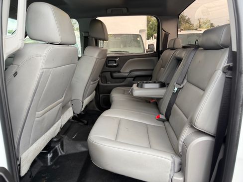 Used 2018 Chevrolet Silverado 2500 4x4 Crew Cab image 15