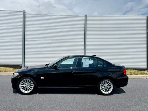 Used 2011 BMW 328i xDrive Sedan AWD/4WD image 6