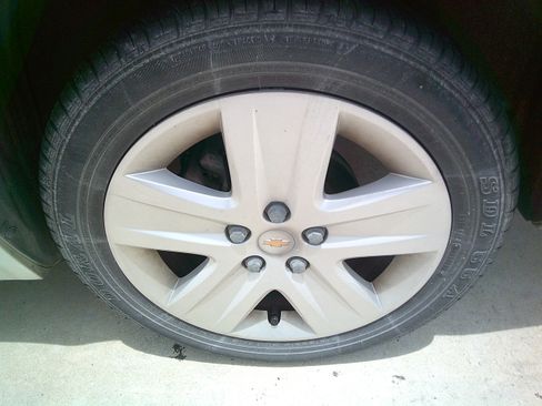 Used 2011 Chevrolet Impala LS FWD image 6
