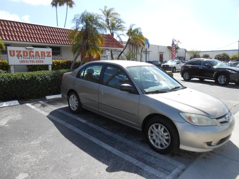 Used 2004 Honda Civic LX image 7