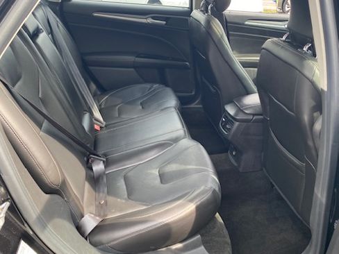 Used 2013 Ford Fusion Titanium image 15